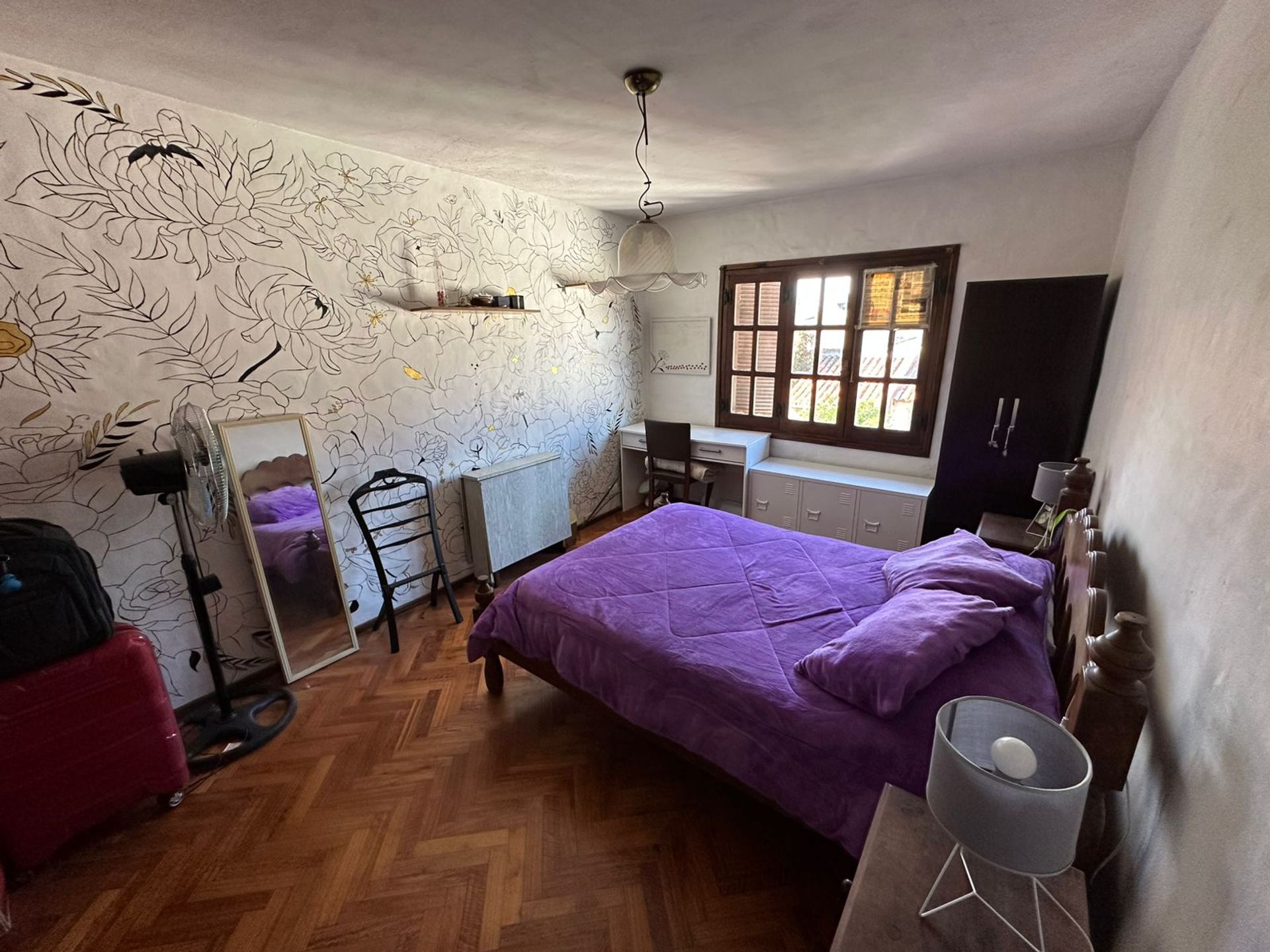 CASA en VENTA en SAN ISIDRO-7amb JARDIN COCHERA