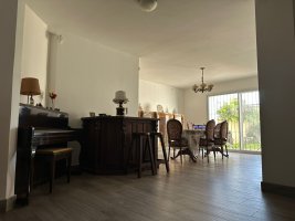 CASA en VENTA en SAN ISIDRO-7amb JARDIN COCHERA
