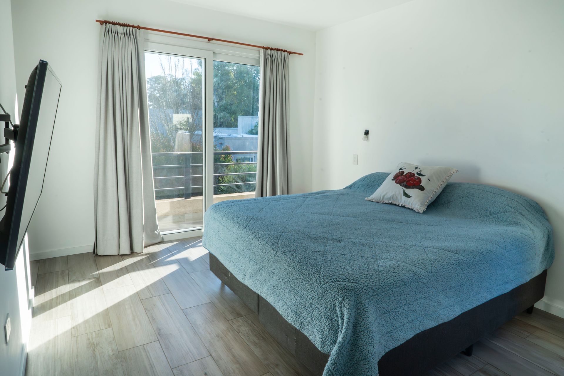 Casa En Venta Alvear De Benavidez 4 Dorm Pileta
