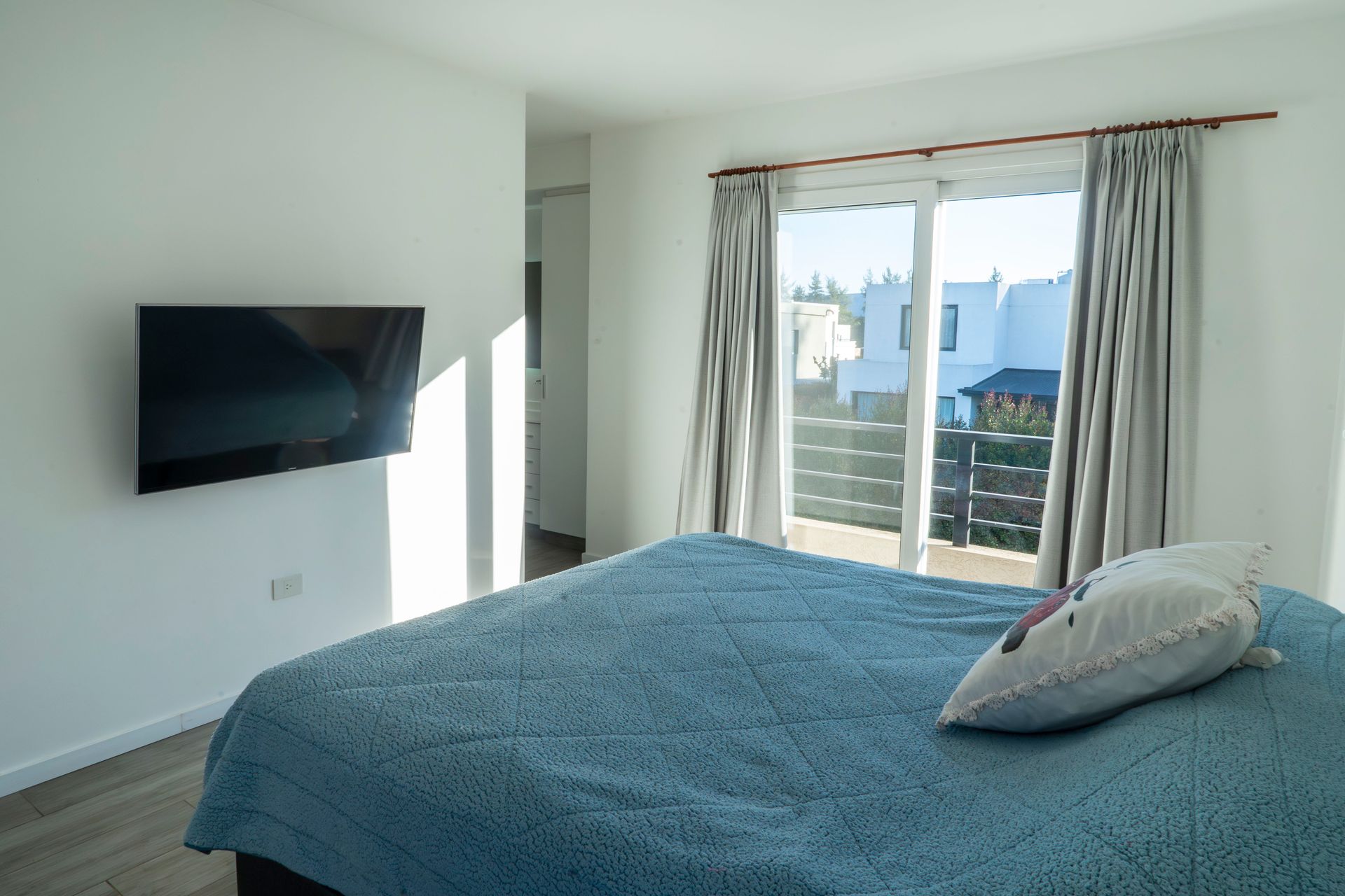 Casa En Venta Alvear De Benavidez 4 Dorm Pileta