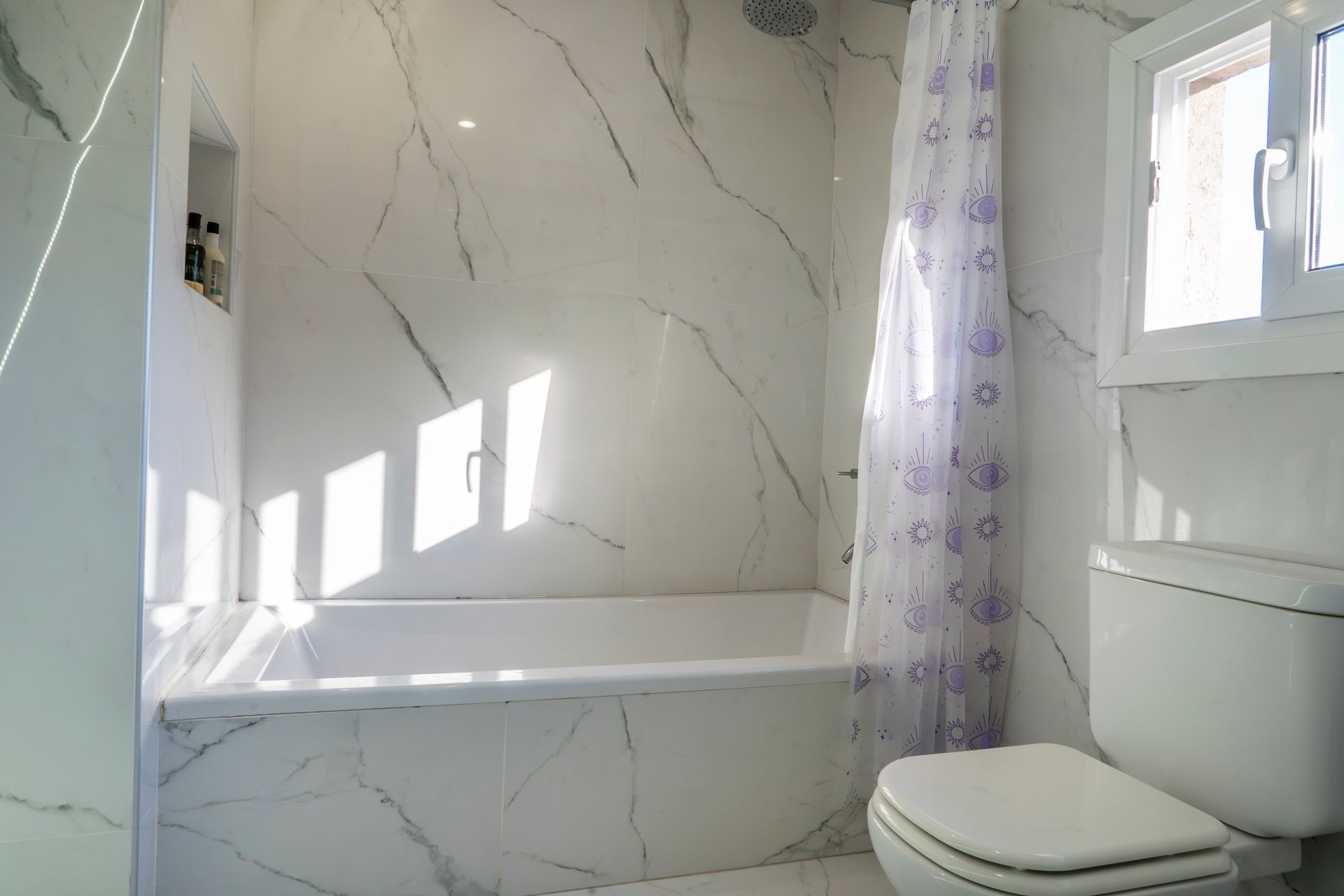 Casa En Venta Alvear De Benavidez 4 Dorm Pileta