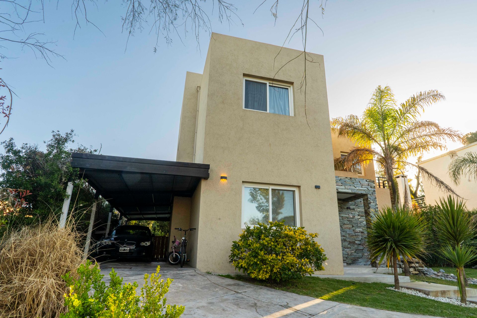 Casa En Venta Alvear De Benavidez 4 Dorm Pileta