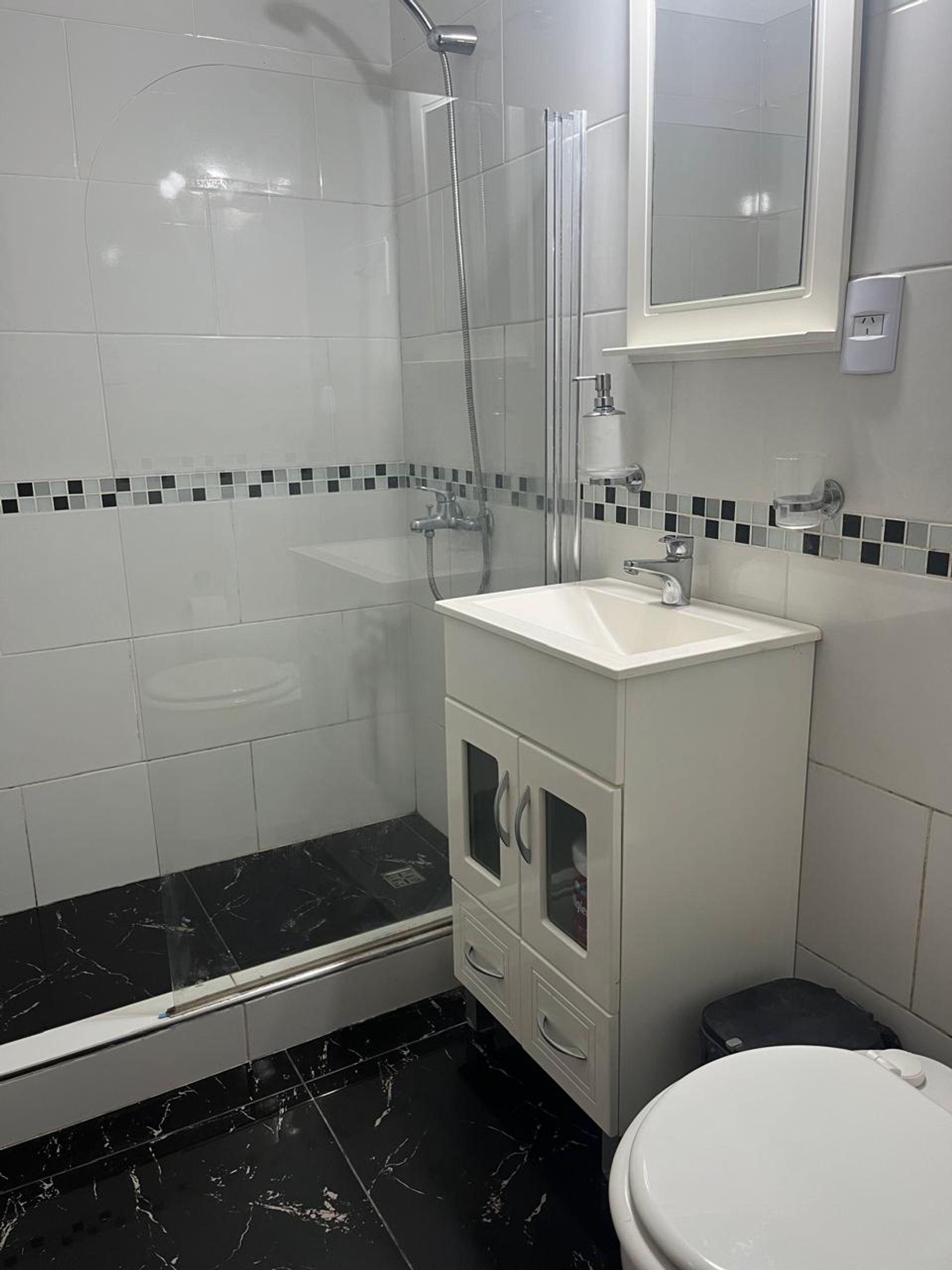 Departamento Venta Vicente López Un Ambiente Patio