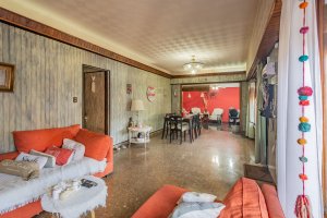 House for Sale, 4 Rooms, San Isidro - Exchange