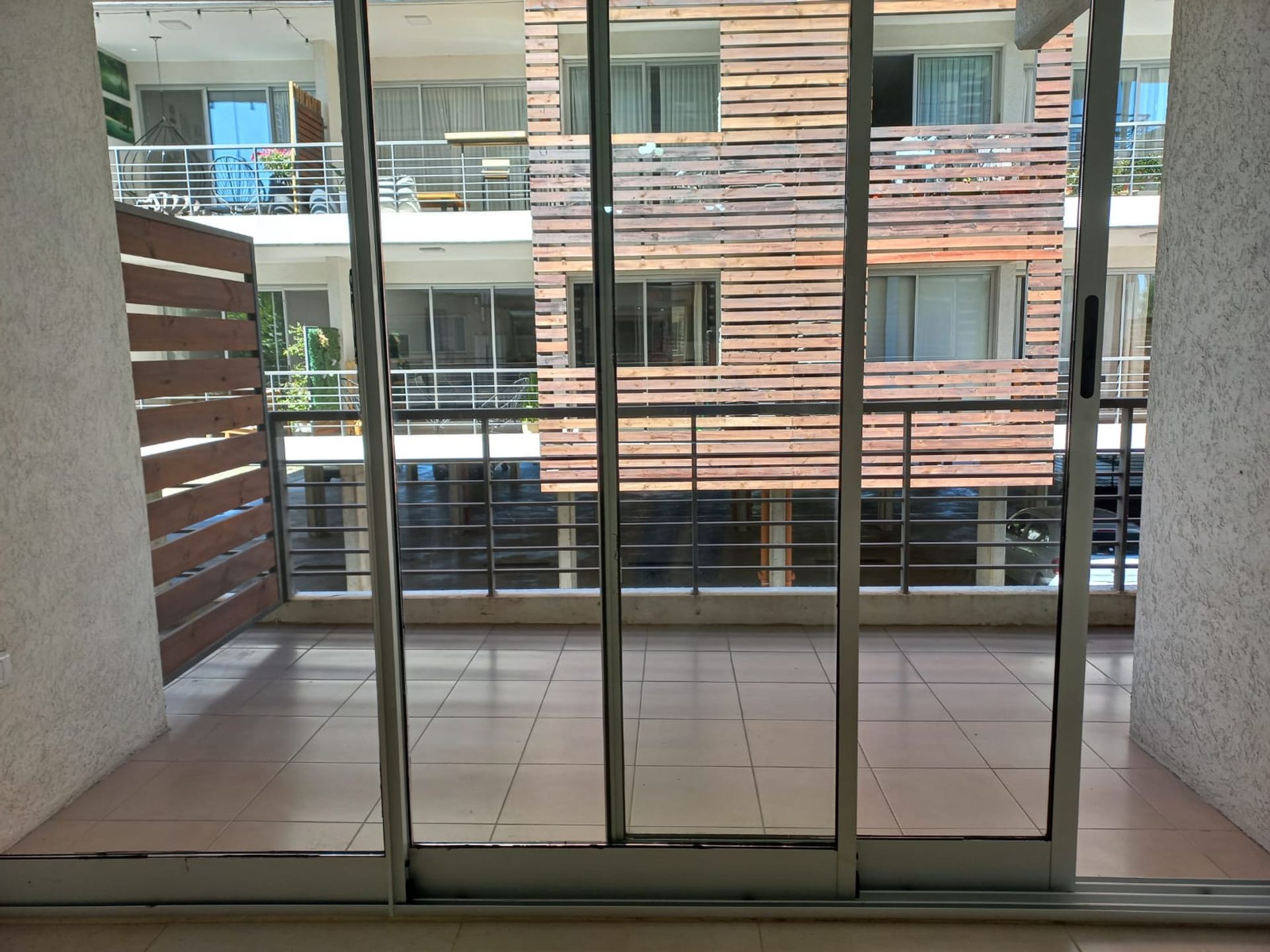Sale: 2-room apartment with parking, pool, and 24‑hour security