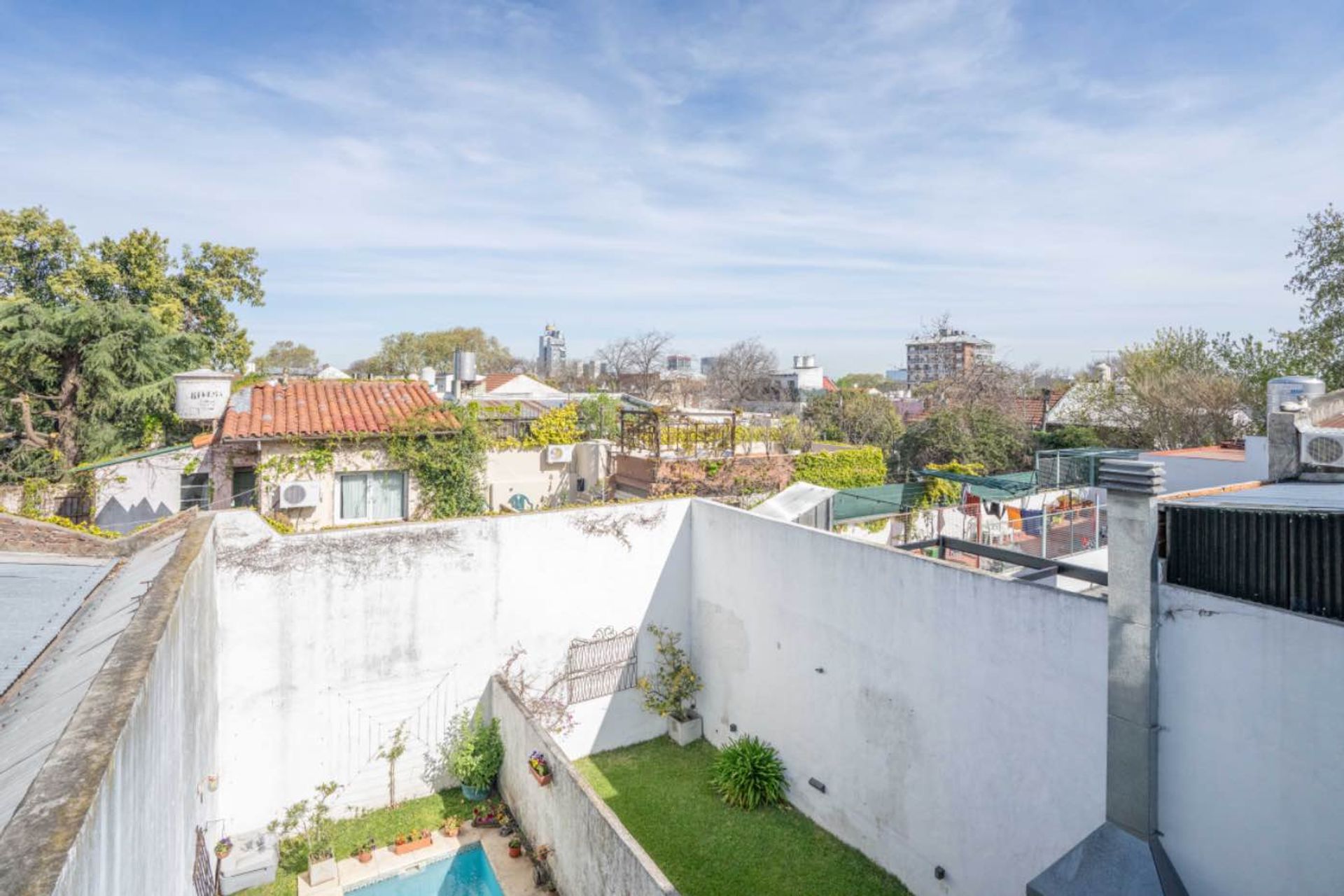 Casa triplex 5 amb c/jardin y pileta venta Florida