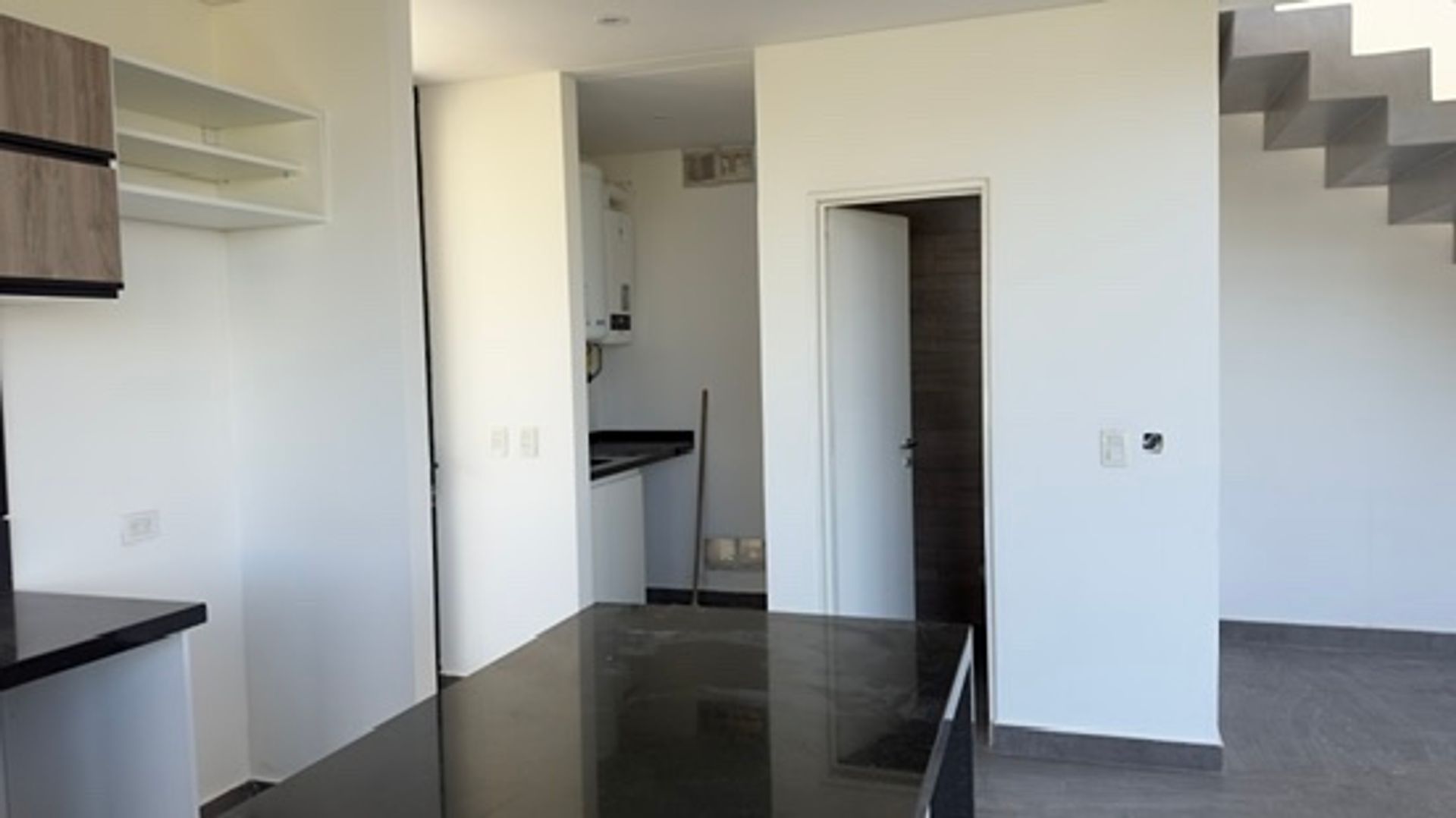 Alquiler de casa 4 ambientes c/amarra B. El Canal