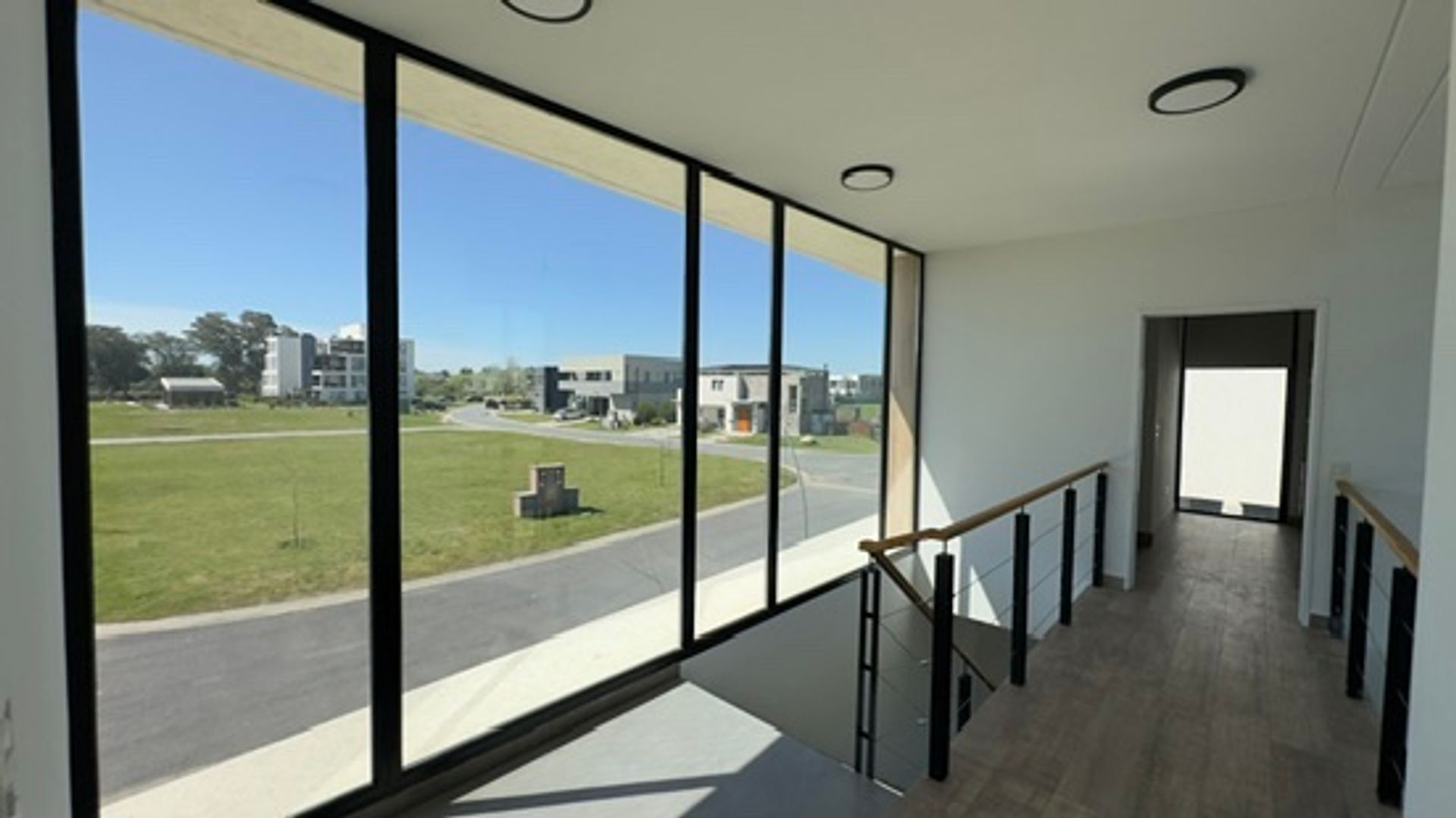 Alquiler de casa 4 ambientes c/amarra B. El Canal