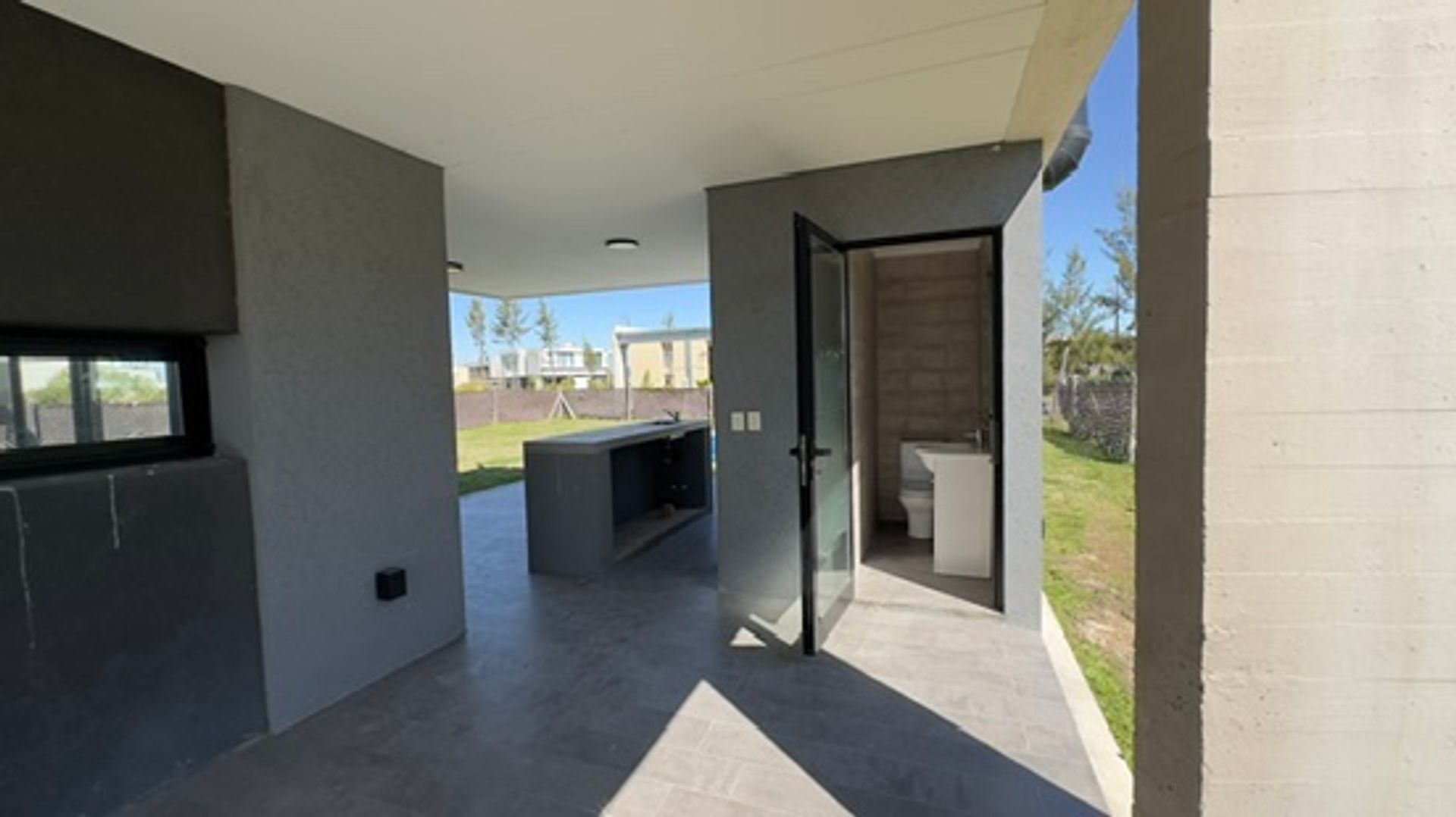 Alquiler de casa 4 ambientes c/amarra B. El Canal