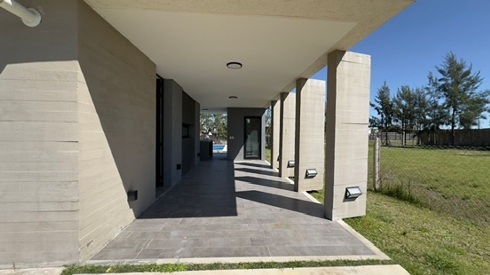 Alquiler de casa 4 ambientes c/amarra B. El Canal