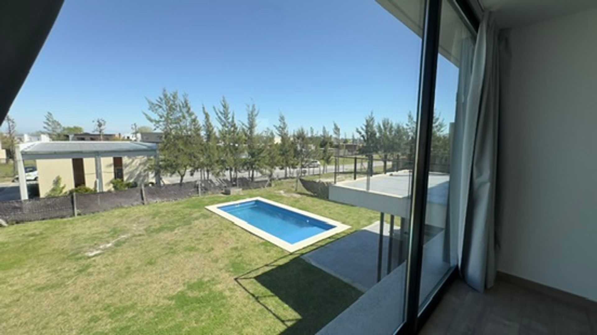 Alquiler de casa 4 ambientes c/amarra B. El Canal