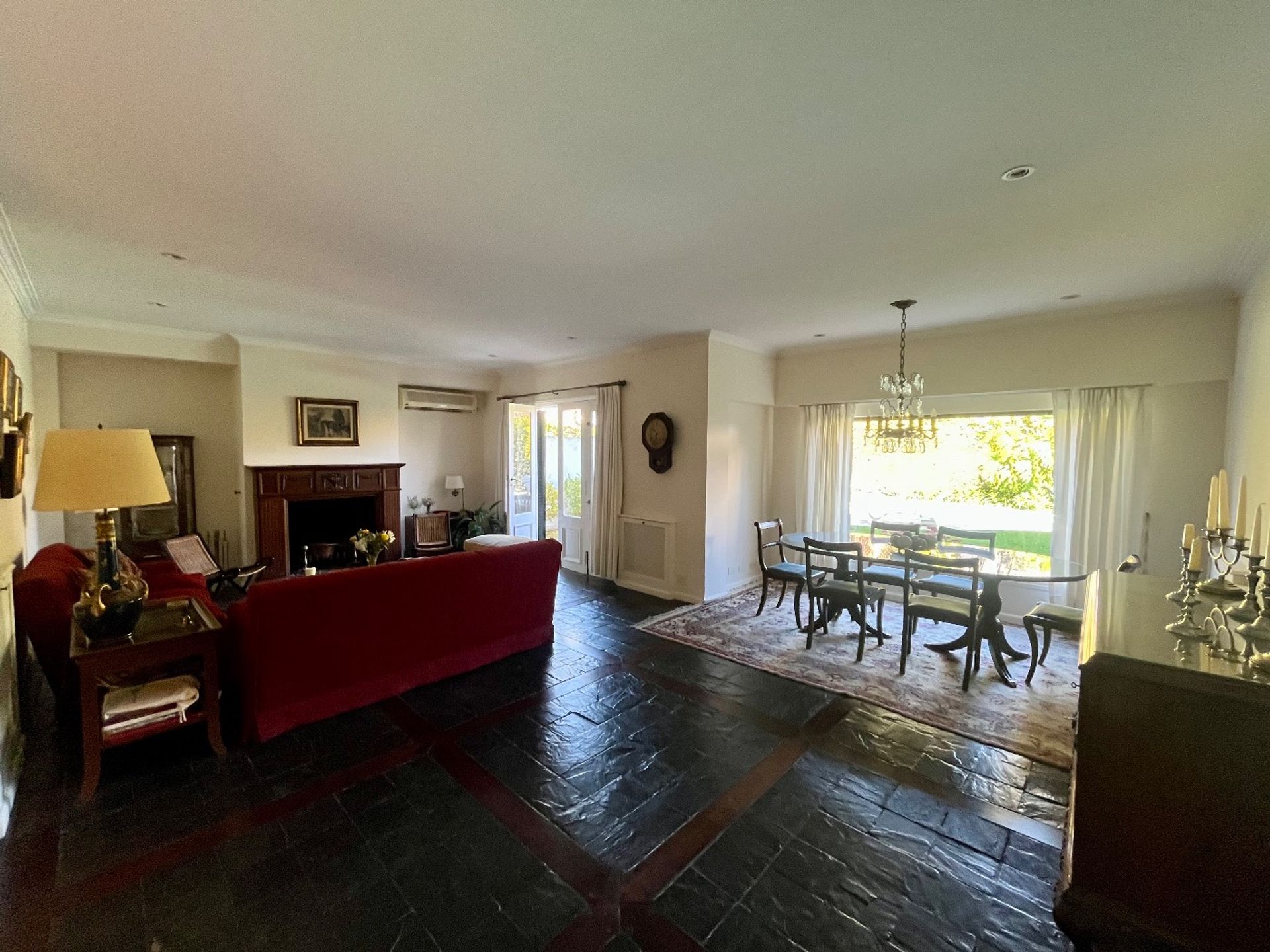 Casa en venta en Martinez 7 ambientes jardin
