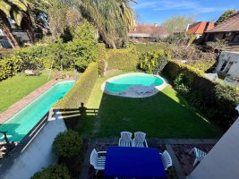 Casa en venta en Martinez 7 ambientes jardin
