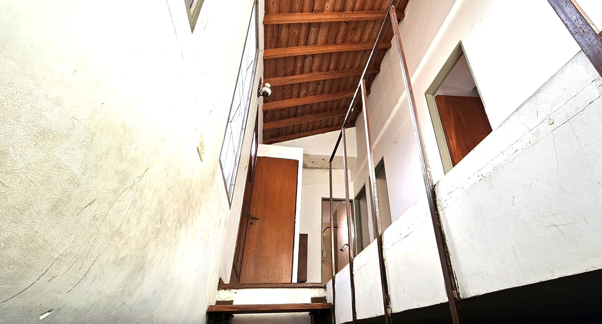 CASA VENTA FLORIDA OESTE 6 AMB cochera y patio