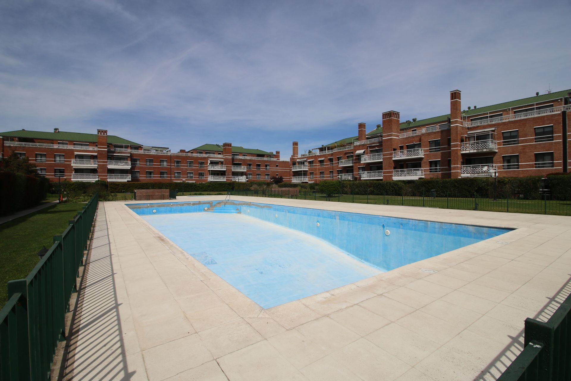 Alquiler - 3 Dorm - Cochera - Solar De San Isidro