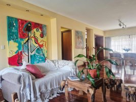 House for sale in Acassuso, 5 rooms, with annex