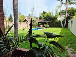 House for sale in Acassuso, 5 rooms, with annex