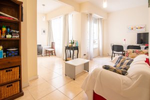 Sale of 2-room apartment with patio, Olivos