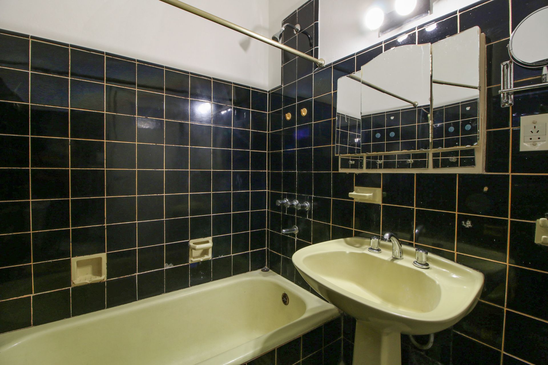 Venta PH 3 ambientes Florida con balcón
