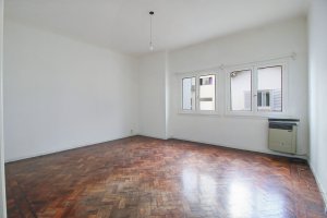 Venta PH 3 ambientes Florida con balcón y jardín