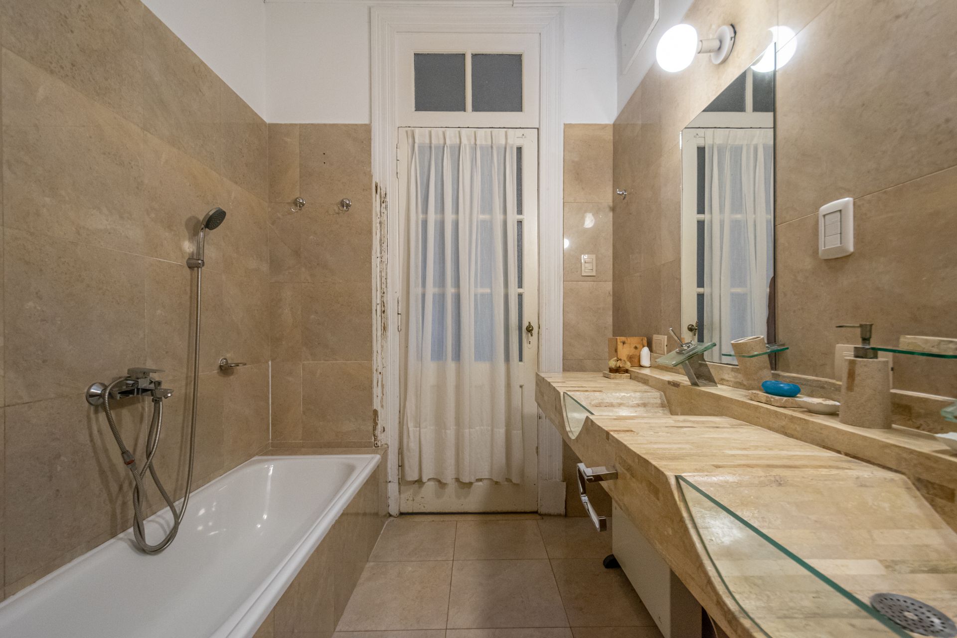 Casa En Venta San Fernando 5 Amb+Dep Jardin Garaje