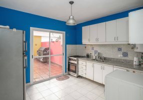 Triplex House in Munro, 2 Bedrooms + Playroom
