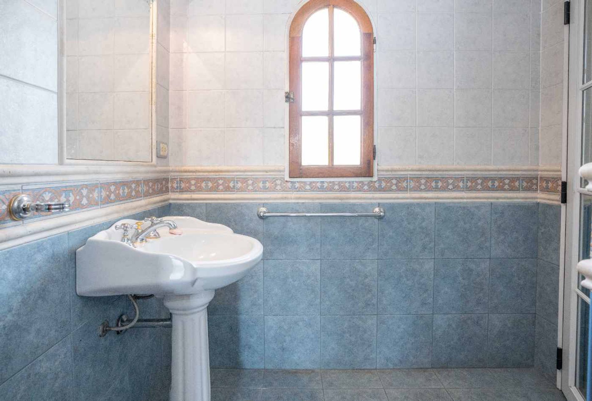 Venta Casa 7 Ambientes Olivos Roche Multifamiliar