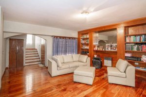 Casa En Venta 7 Ambientes Olivos Roche