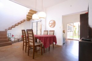 Casa 200m² - 2 plantas 4 ambientes -1 cochera