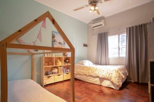 Casa 200m² - 2 plantas 4 ambientes -1 cochera