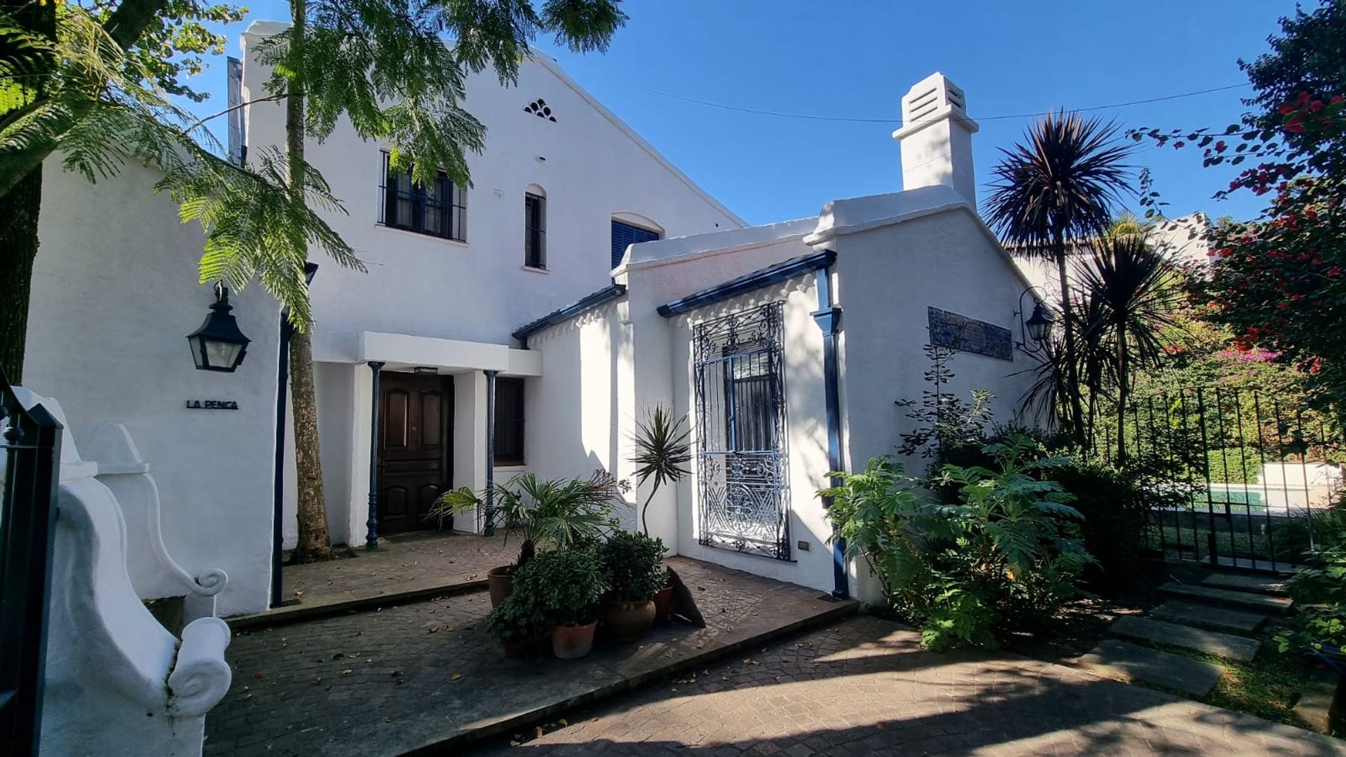 Casa en Venta Martínez Pileta y Jardin Impecable