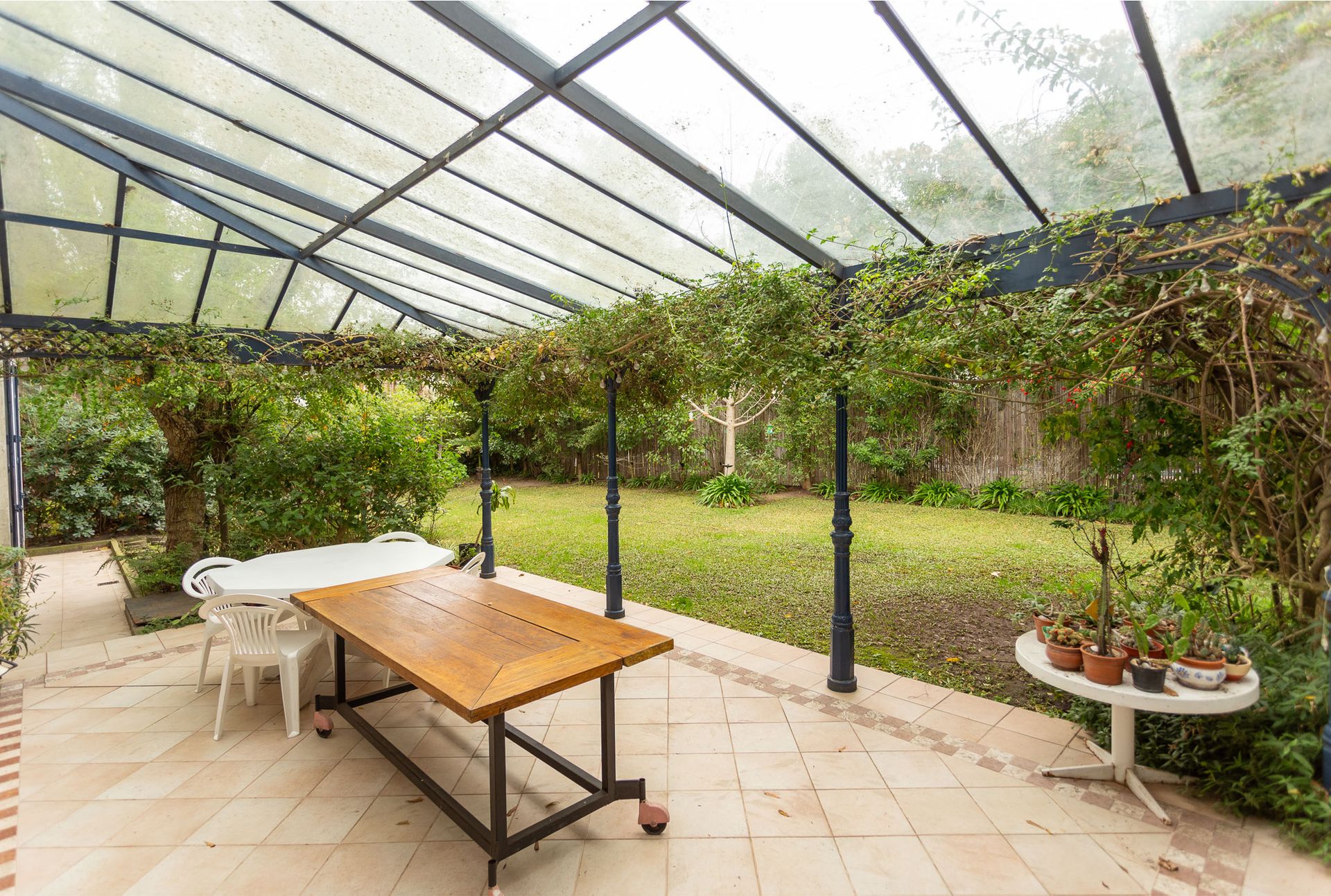Casa en Venta Martínez Pileta y Jardin Impecable