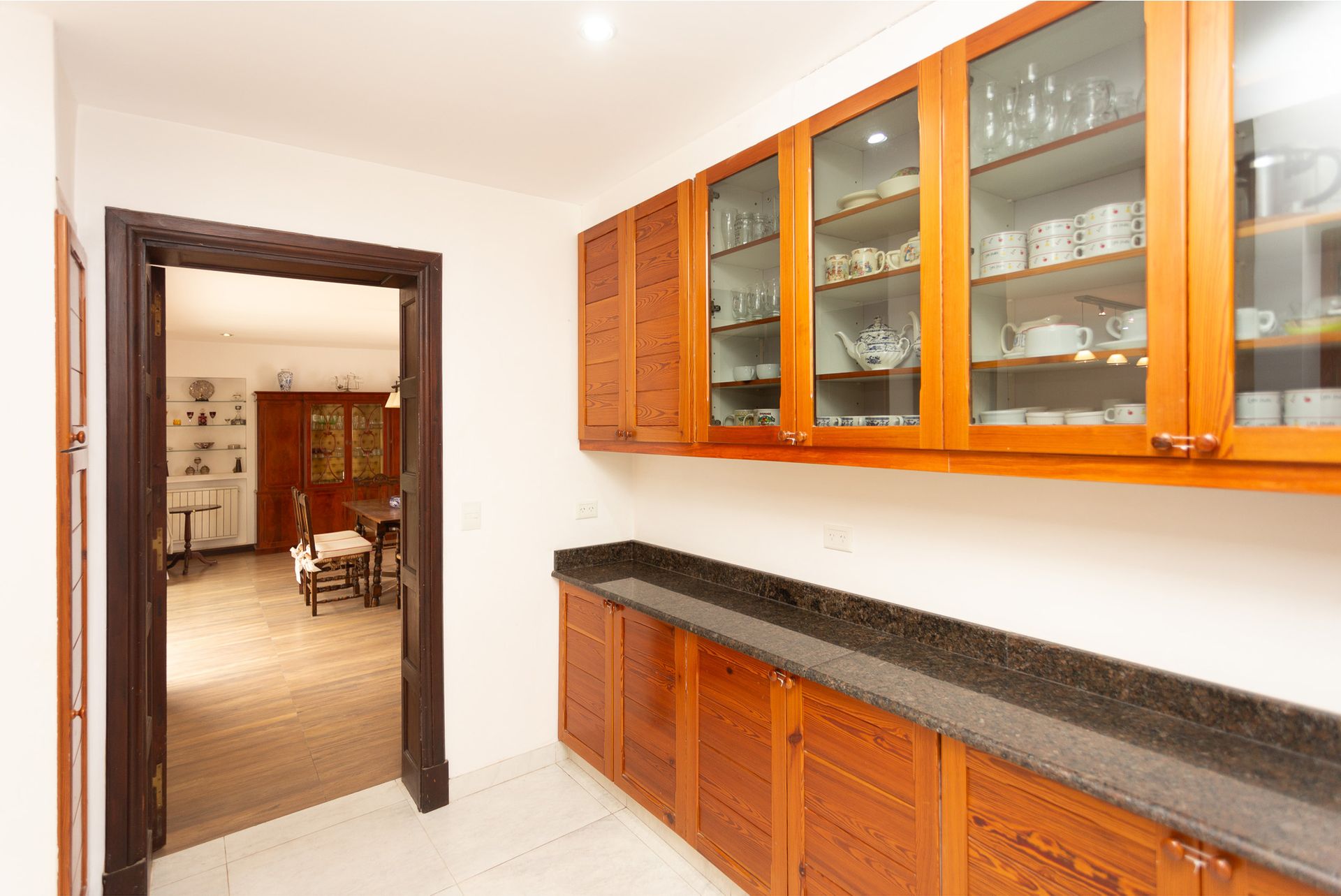 Casa en Venta Martínez Pileta y Jardin Impecable