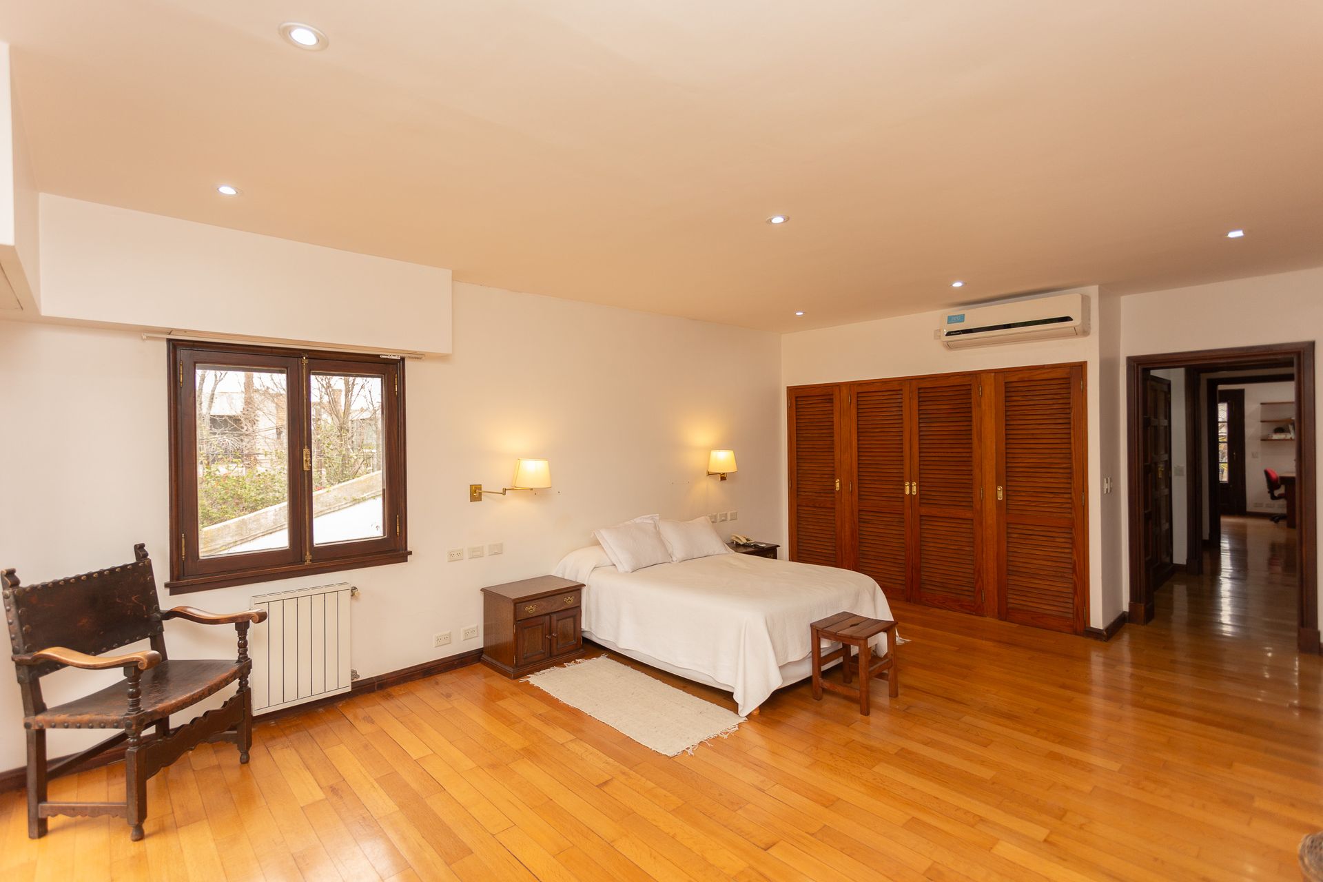 Casa en Venta Martínez Pileta y Jardin Impecable
