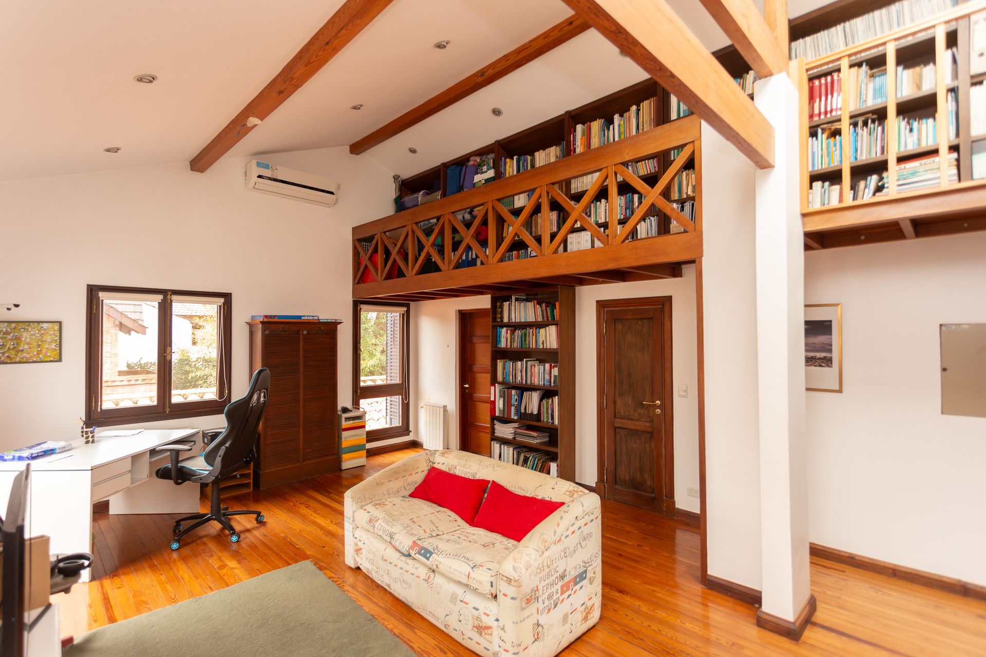 Casa en Venta Martínez Pileta y Jardin Impecable