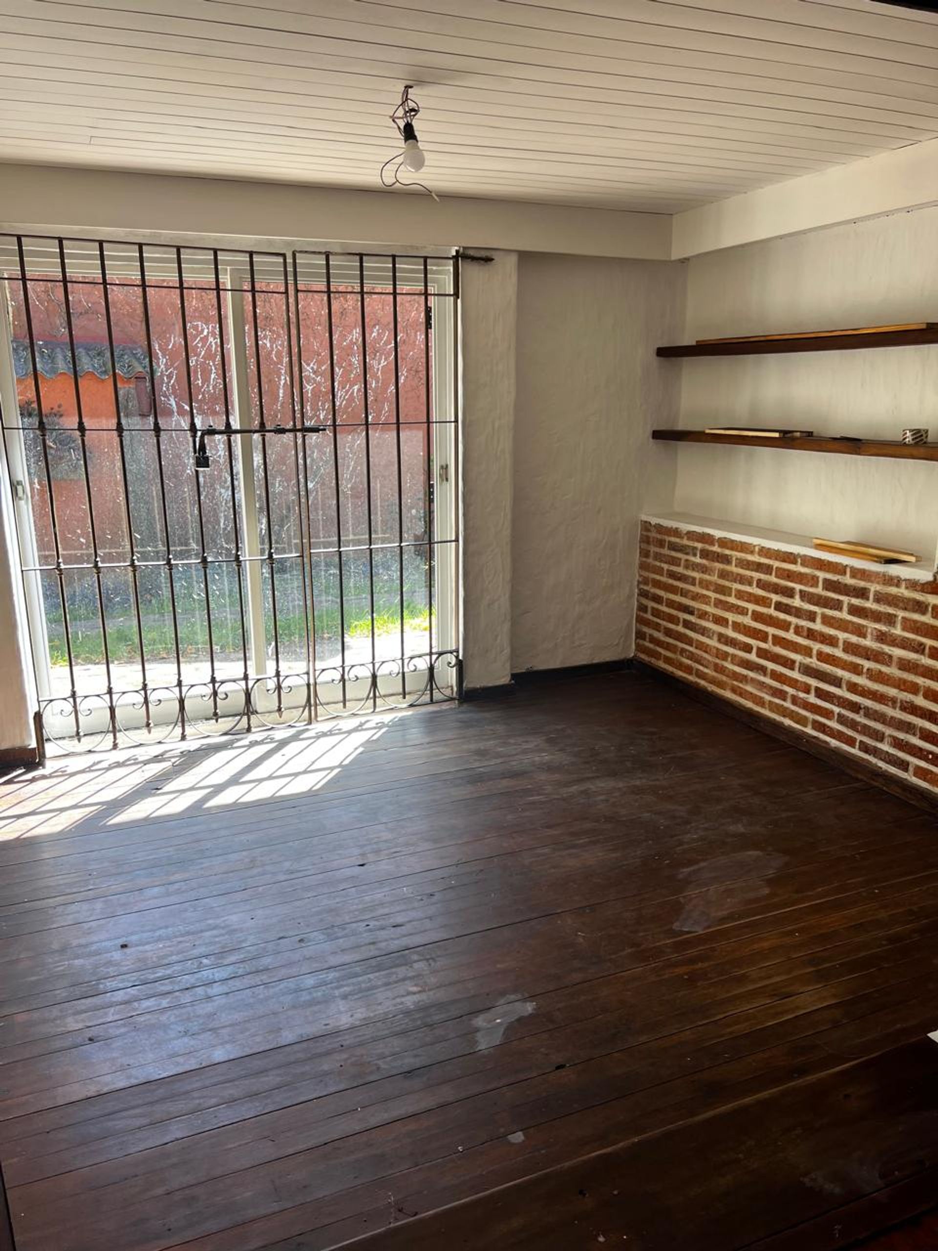 Casa Venta 2 Dormitorios Y Escritorio
