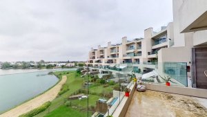 3-room apartment for sale in Nordelta, garage