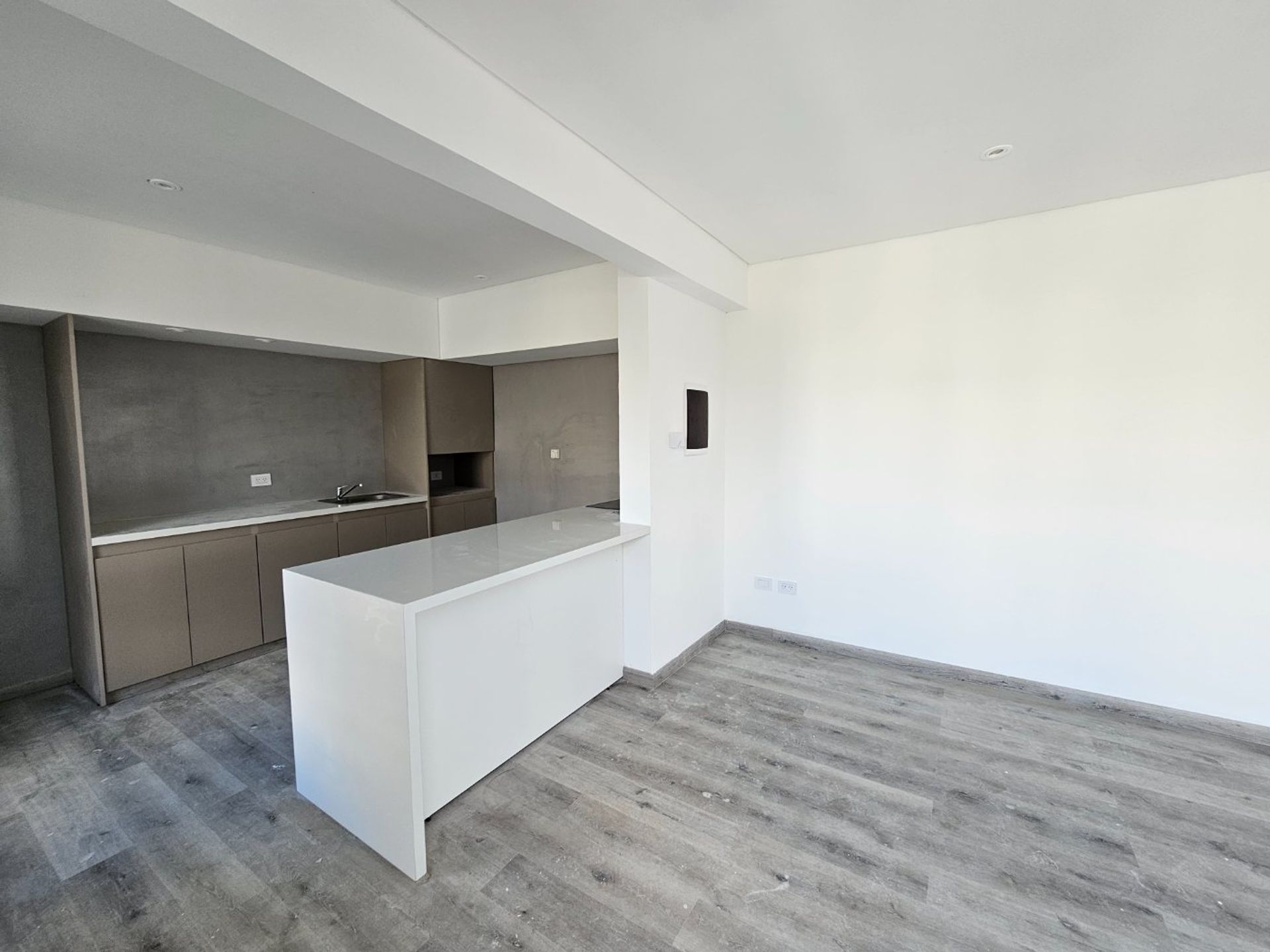 Venta Depto 4 Amb C Terraza Nordelta Financia