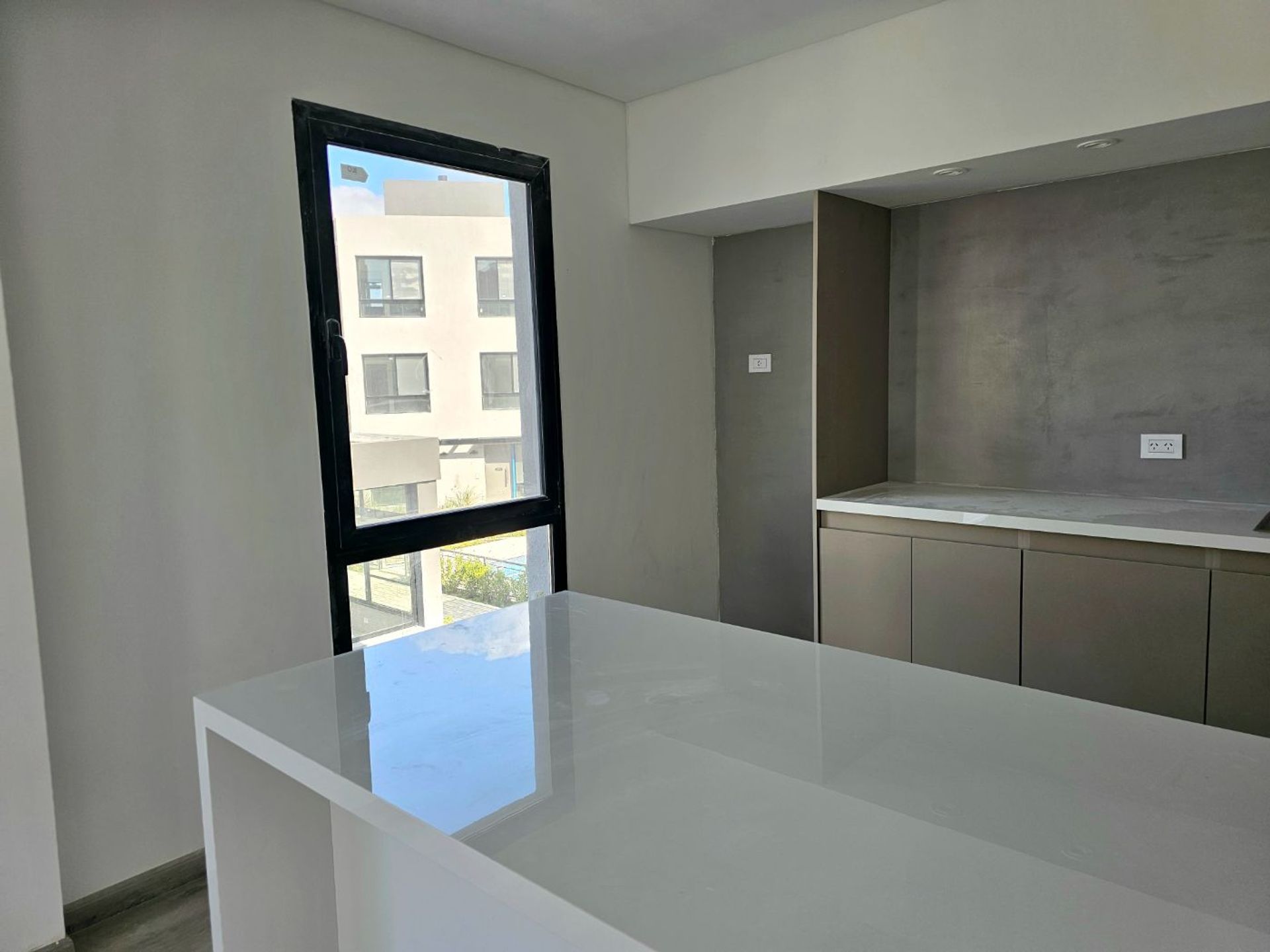 Venta Depto 4 Amb C Terraza Nordelta Financia