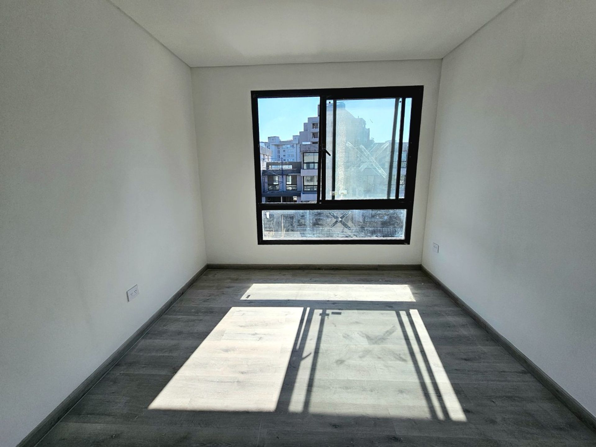Venta Depto 4 Amb C Terraza Nordelta Financia