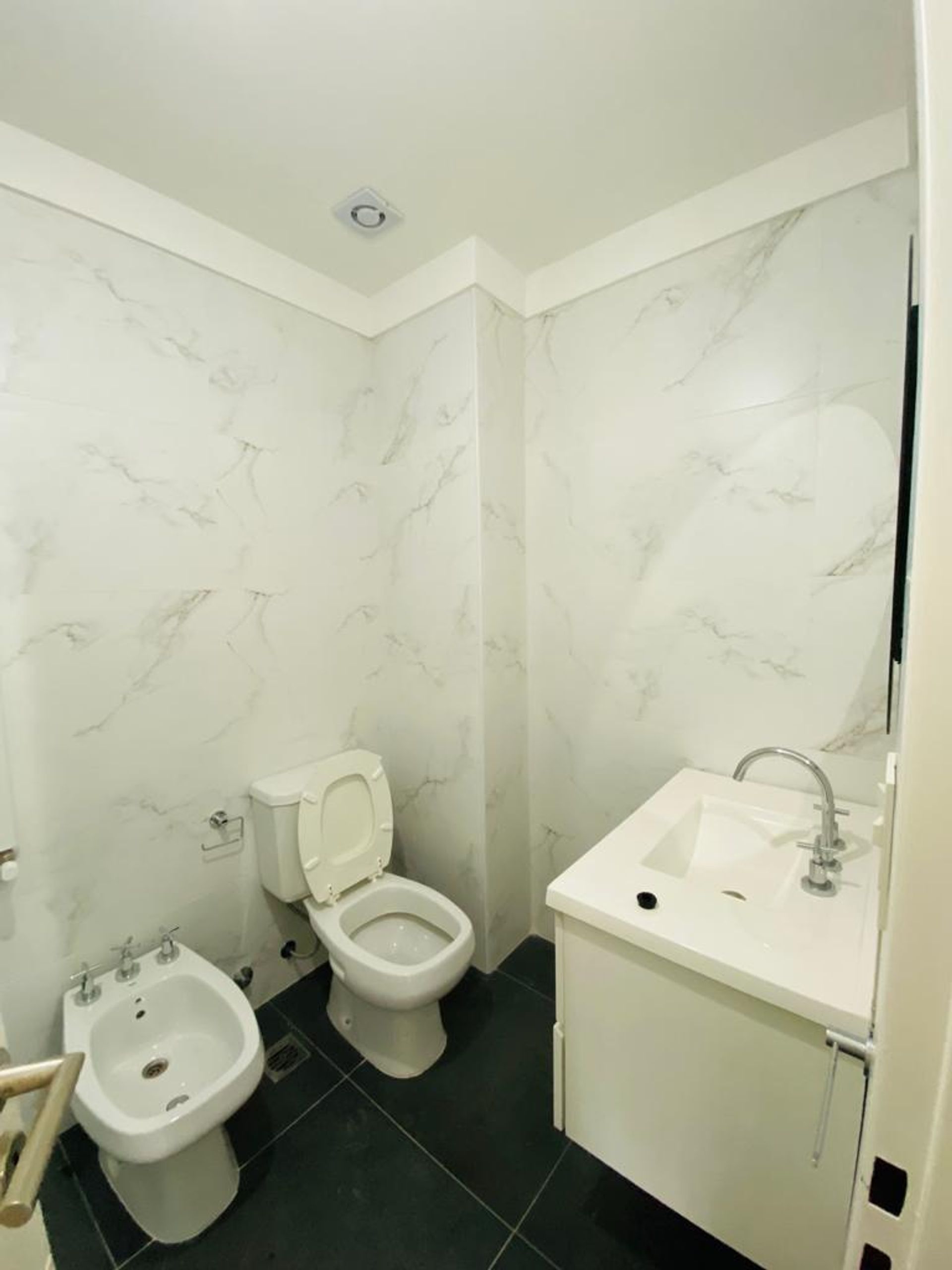 Venta departamento piso 4 amb Tigre dos cocheras