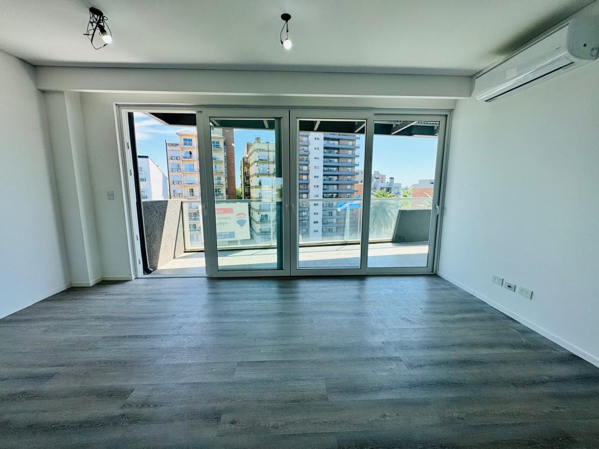 Venta departamento piso 4 amb Tigre dos cocheras