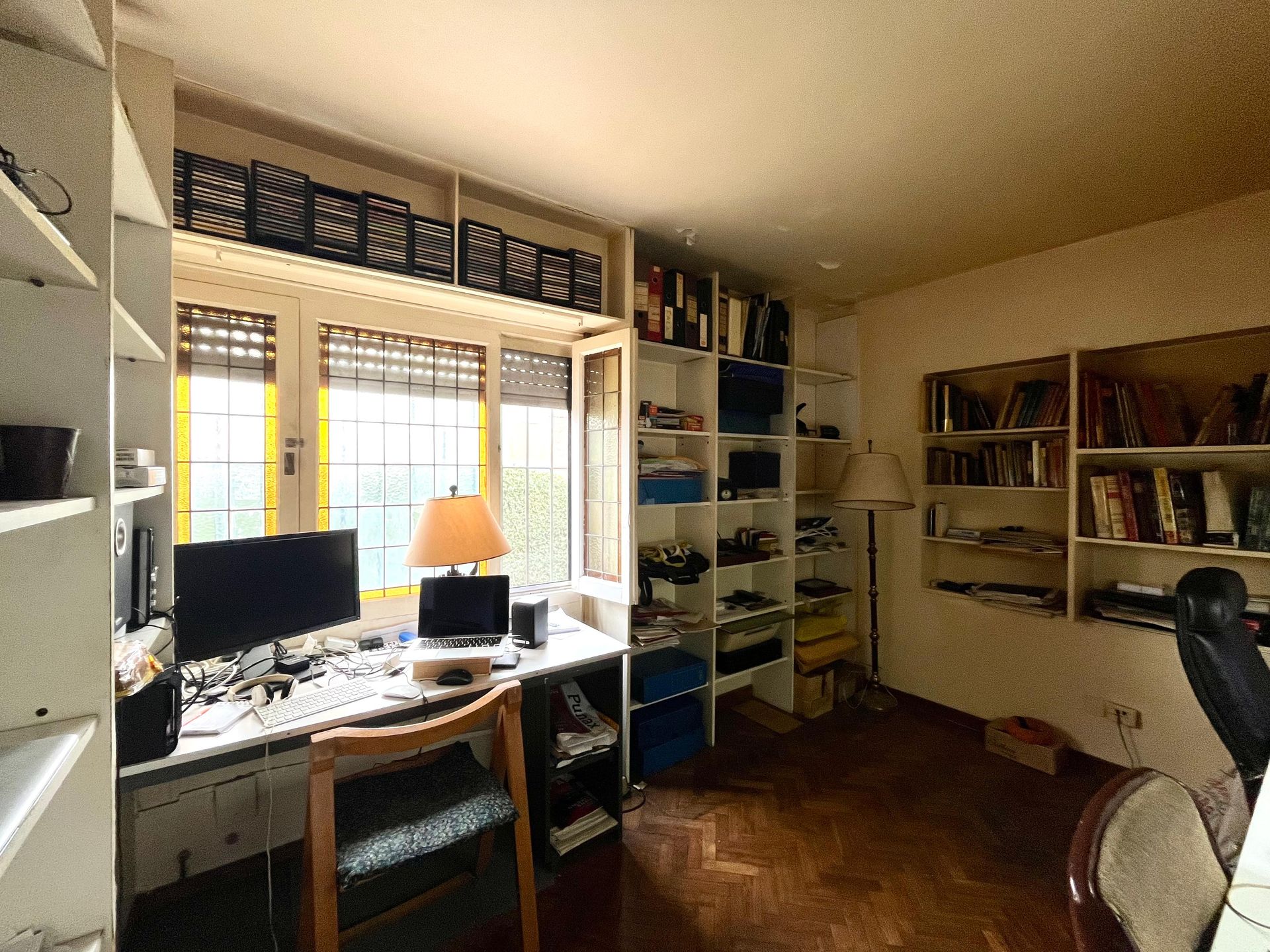 Casa en Barrio de Olivos increible