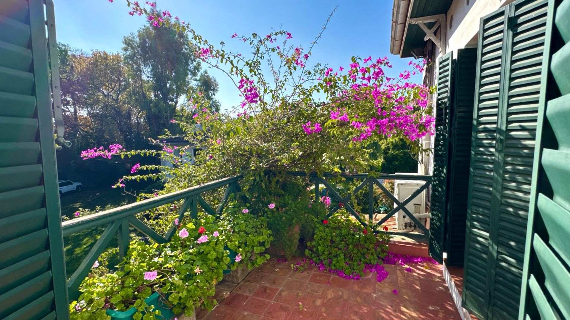 Venta V. López Casa estilo hermoso jardín pileta
