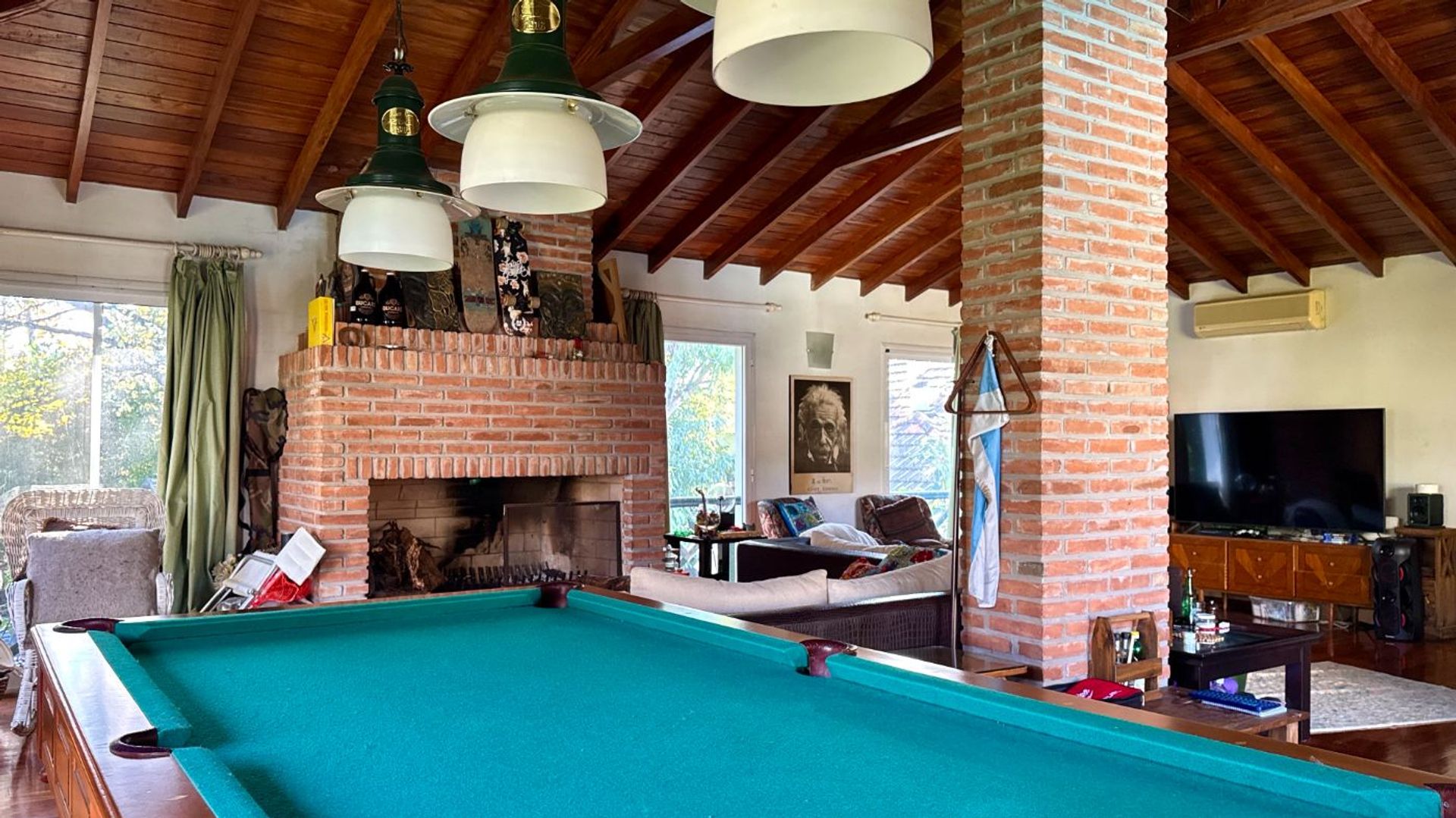Venta V. López Casa estilo hermoso jardín pileta