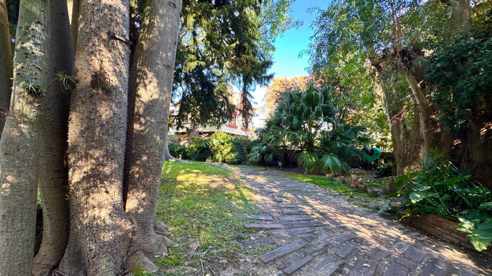 Venta V. López Casa estilo hermoso jardín pileta