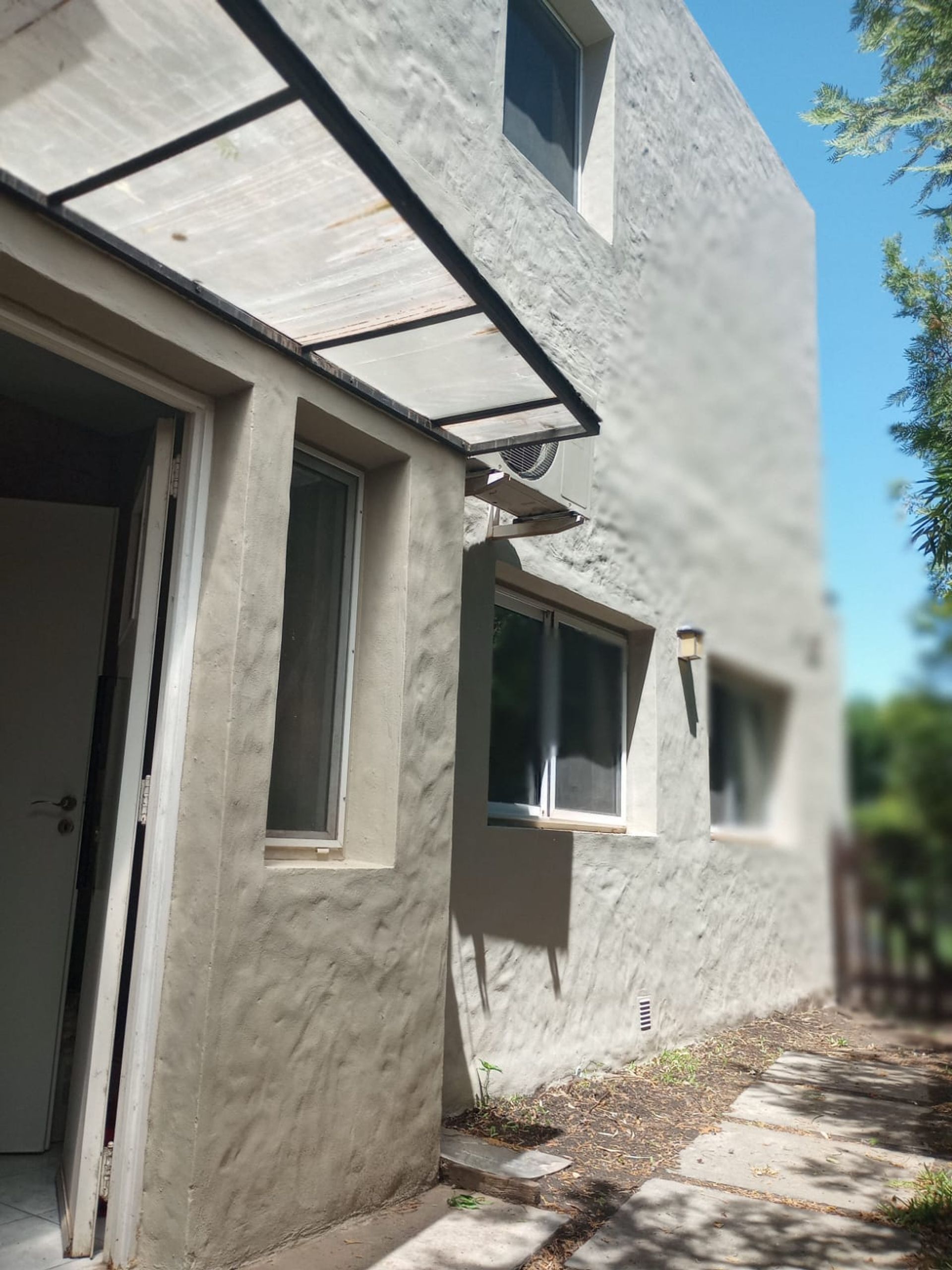Casa en venta 4 amb en Los Sauces con pileta
