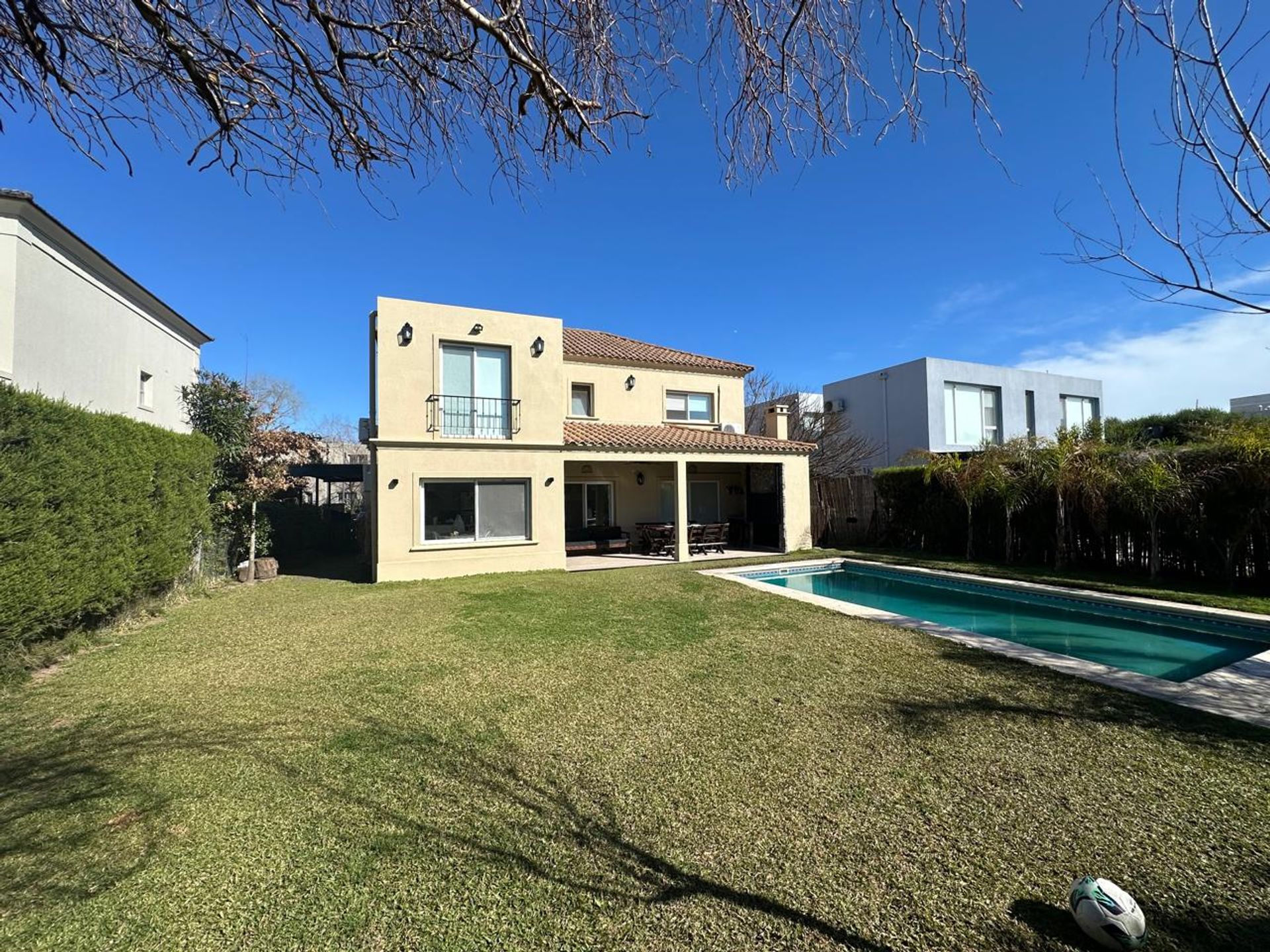 Casa en alquiler anual en Los Sauces Nordelta