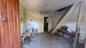 House for Renovation in R. de Milberg, 370 meters Lot