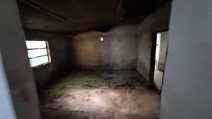 House for Renovation in R. de Milberg, 370 meters Lot